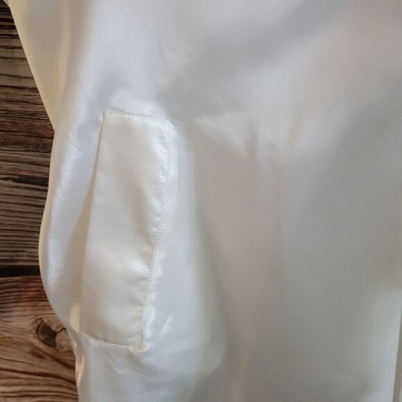 Victoria's Secret short robe Women's O/S silky cream Pre-owned - Picture 4 of 5